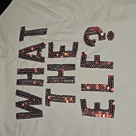 5 More Minutes Juniors Red Sequin What The Elf? Black Sleeve Red Top Holiday XL - Picture 10 of 10